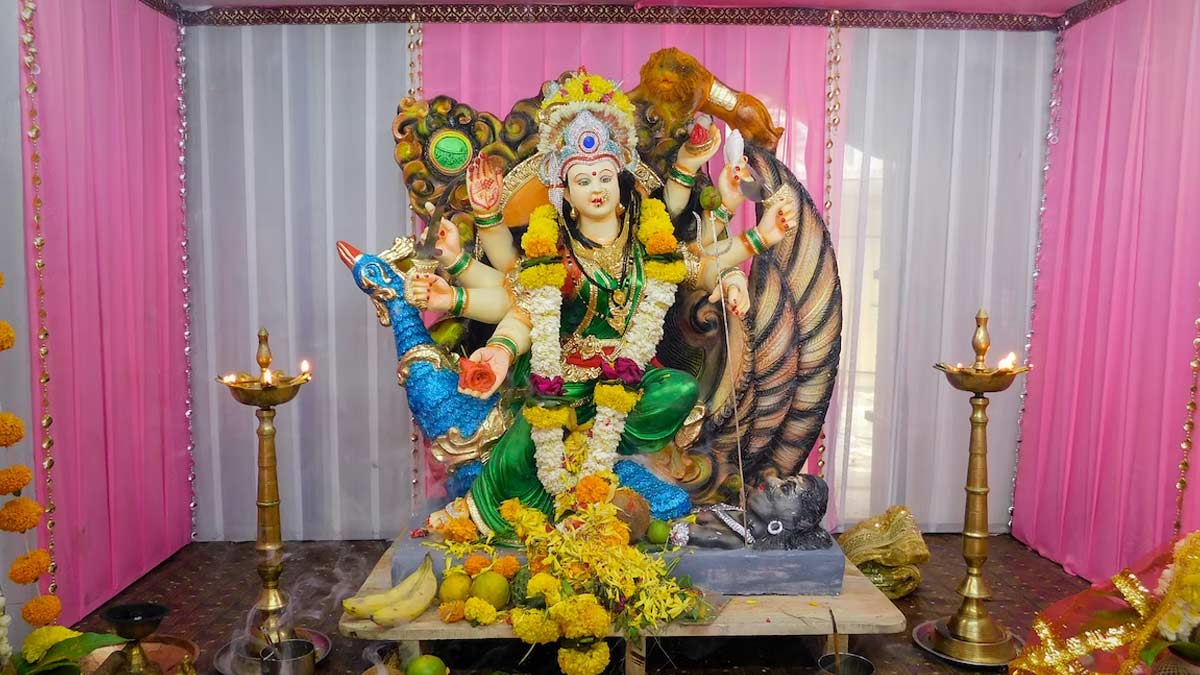 navratri-mandir-decoration