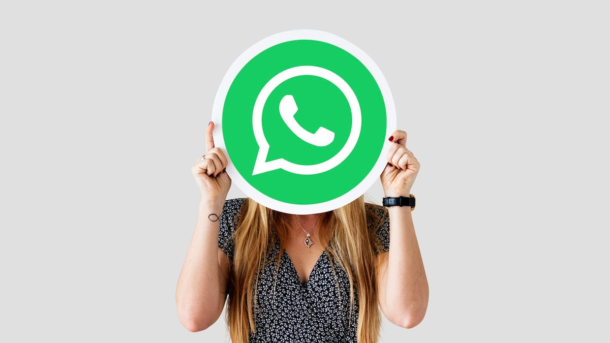 how to stop someone to add you in whatsapp group
