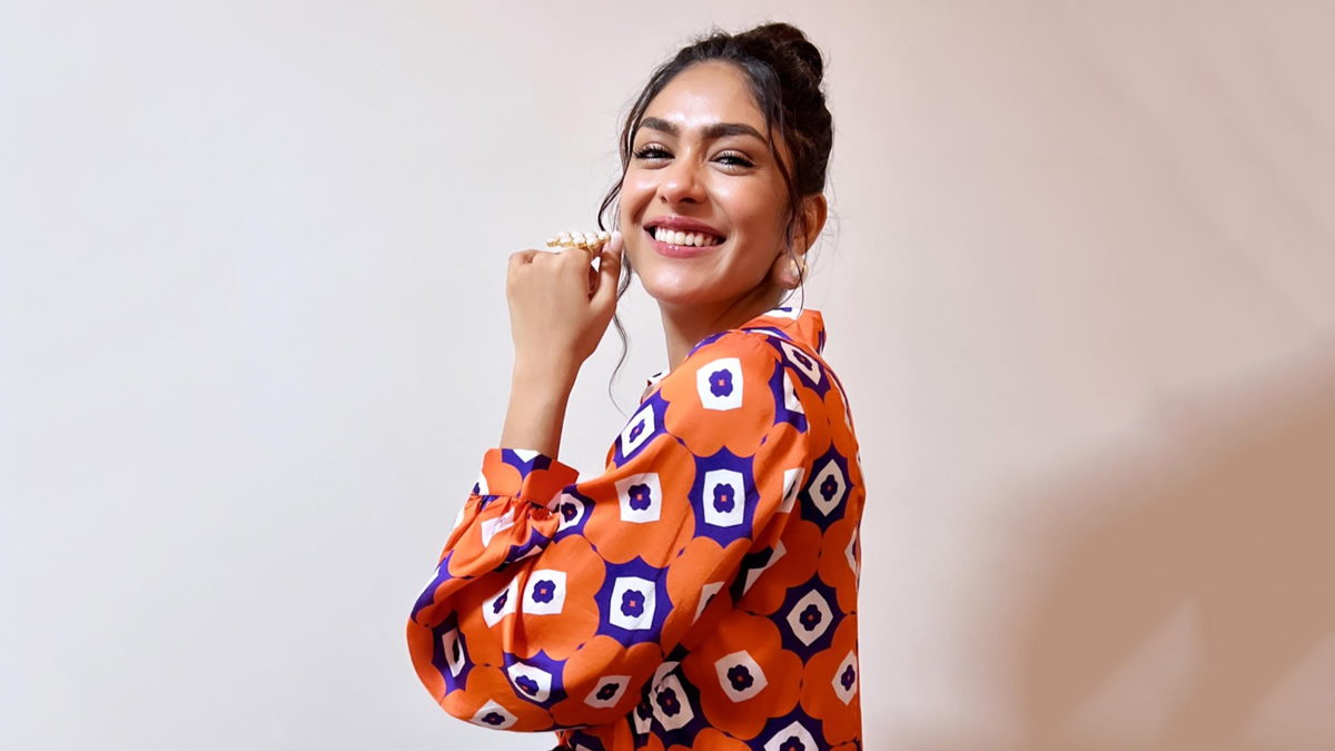 mrunal thakur serial and films