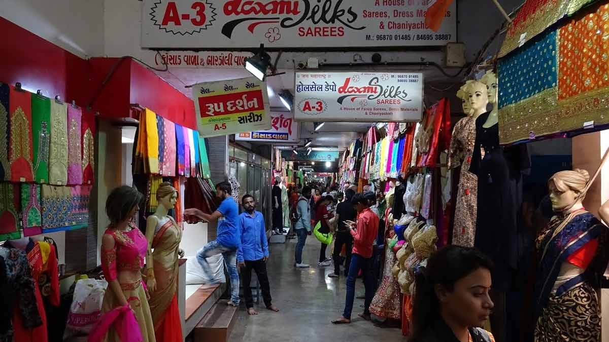 old bombay market surat street market