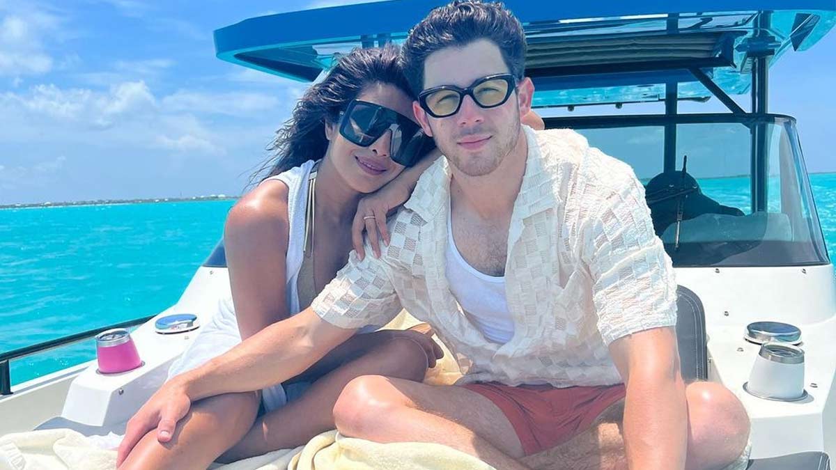 priyanka chopra nick jonas happy