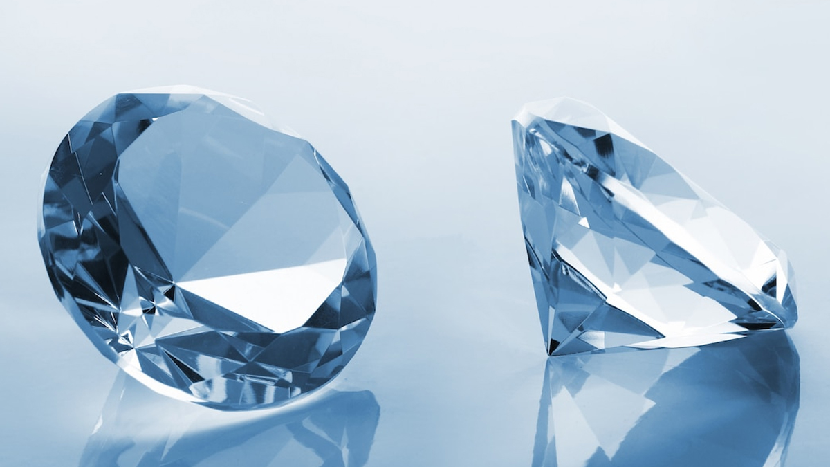 real vs fake diamond