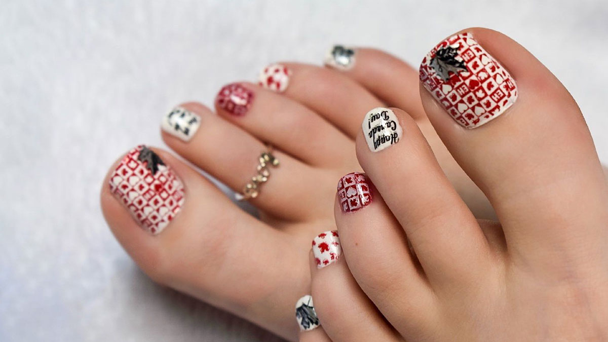 Classy Nail Polish Designs Art For Your Next Party | Femina.in