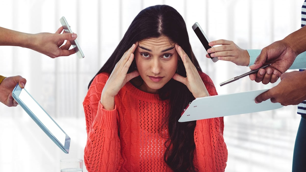 tricks to handle sotuaqtions in office