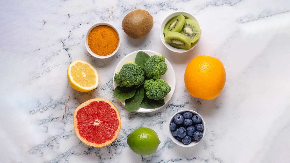 vitamin c  to fight iron deficiency