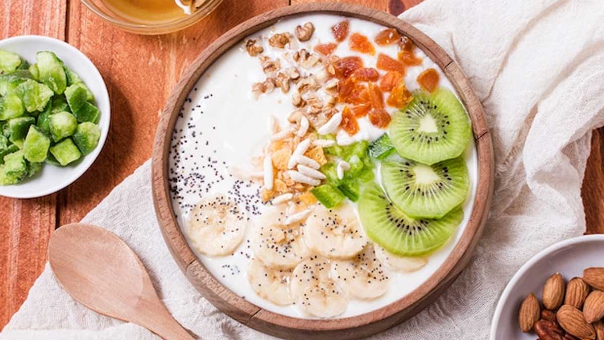 Bowl vitaminé kiwi, muesli et yaourt