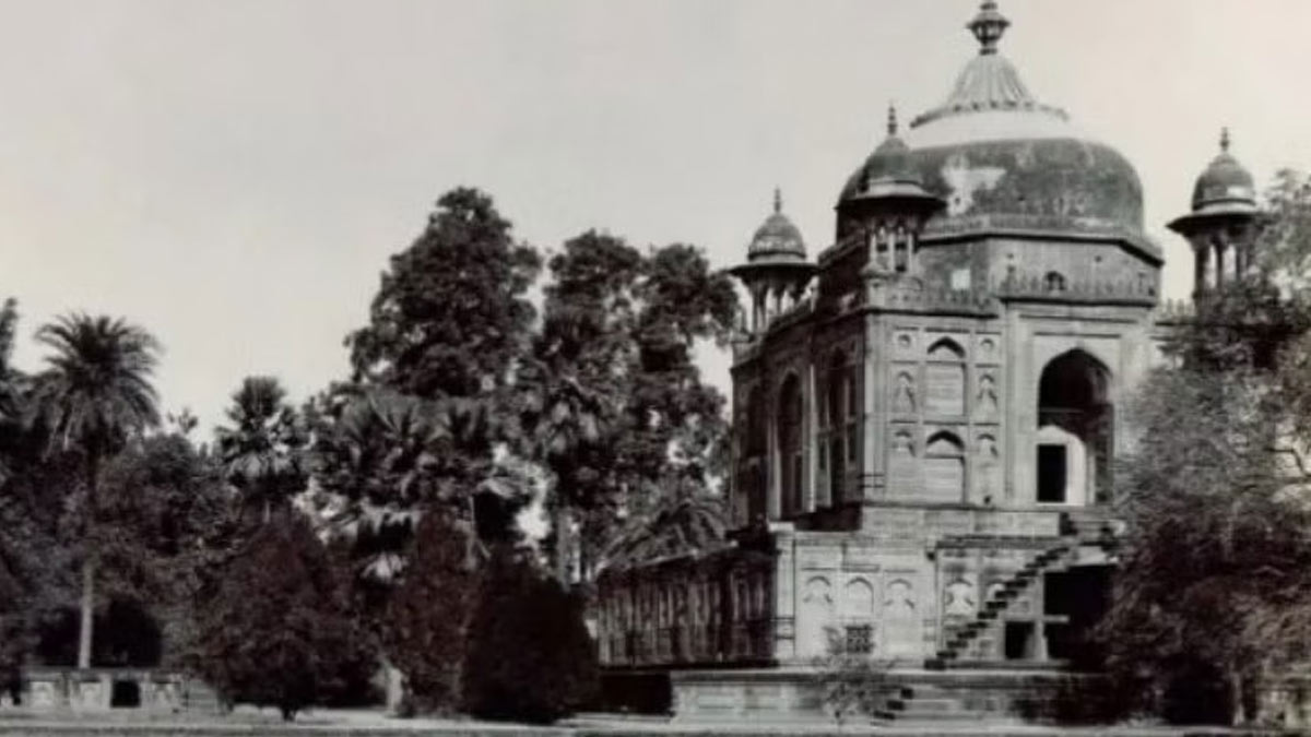 Khusro Bagh