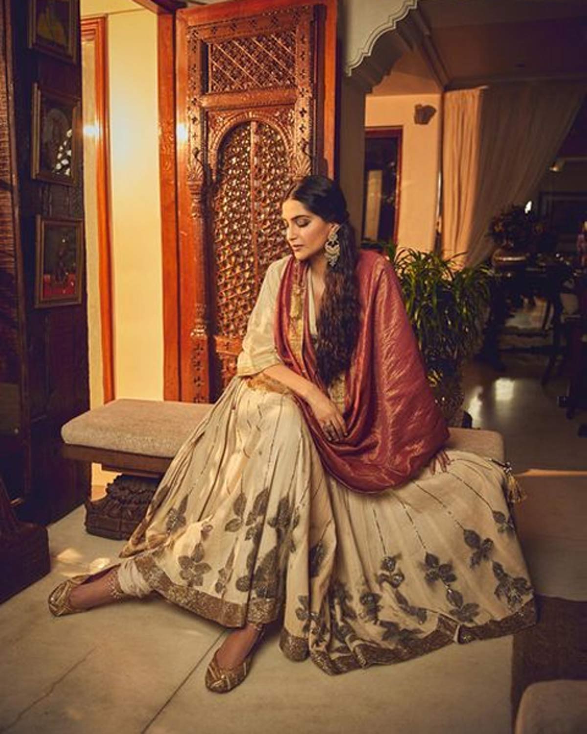 Lehenga anarkali look