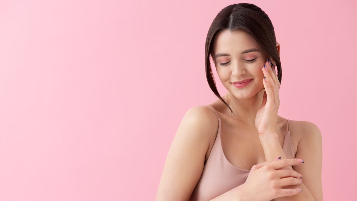Tulsi toner skin benefits
