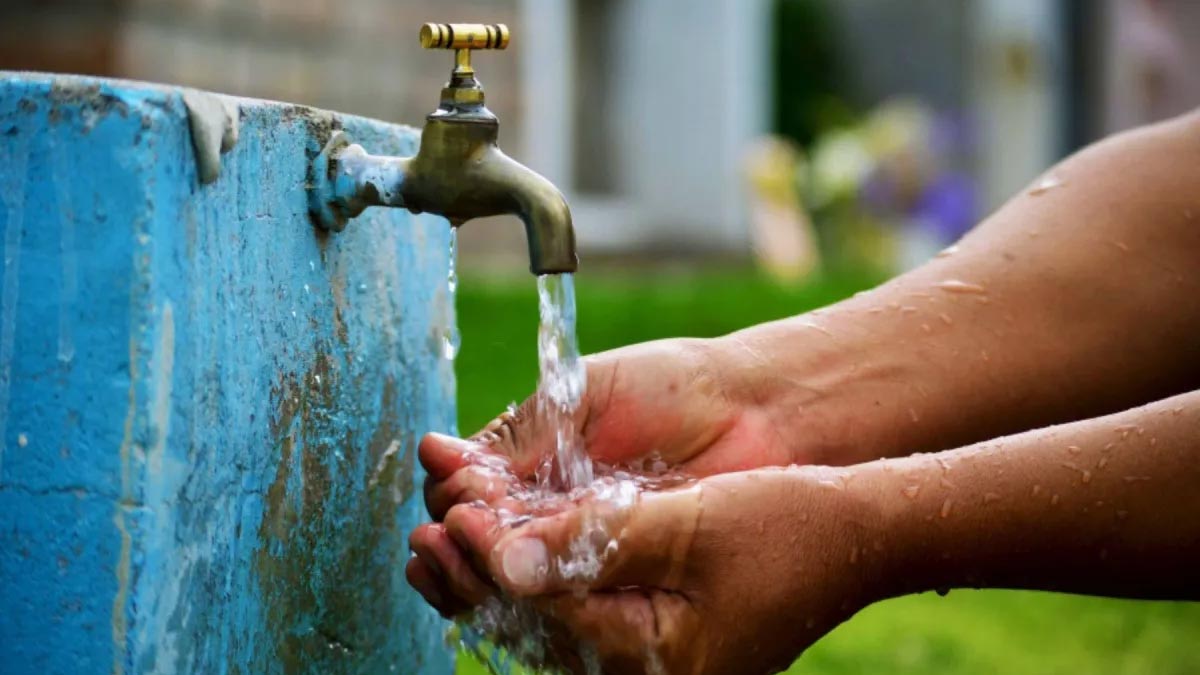 What is the problem of water contamination