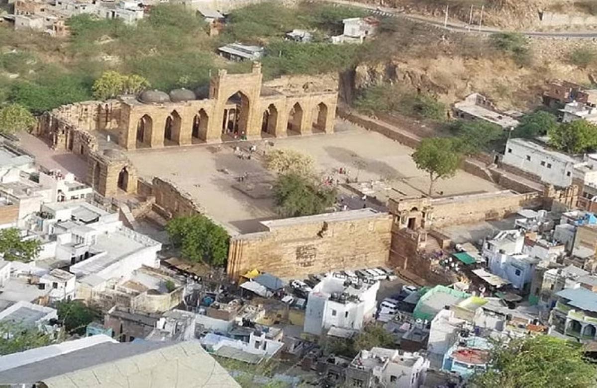 adhai din ka jhonpra rajasthan