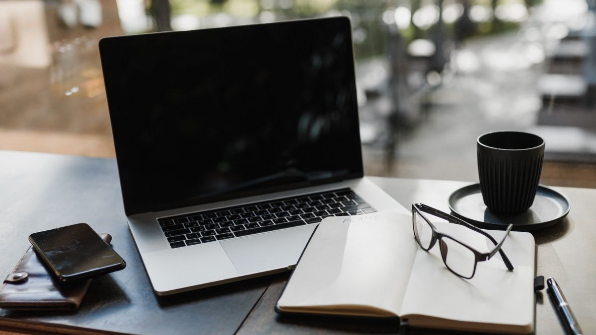 Amazon Sale On Laptop भाई साहब! 76 तक का डिस्काउंट वो भी Dell और HP