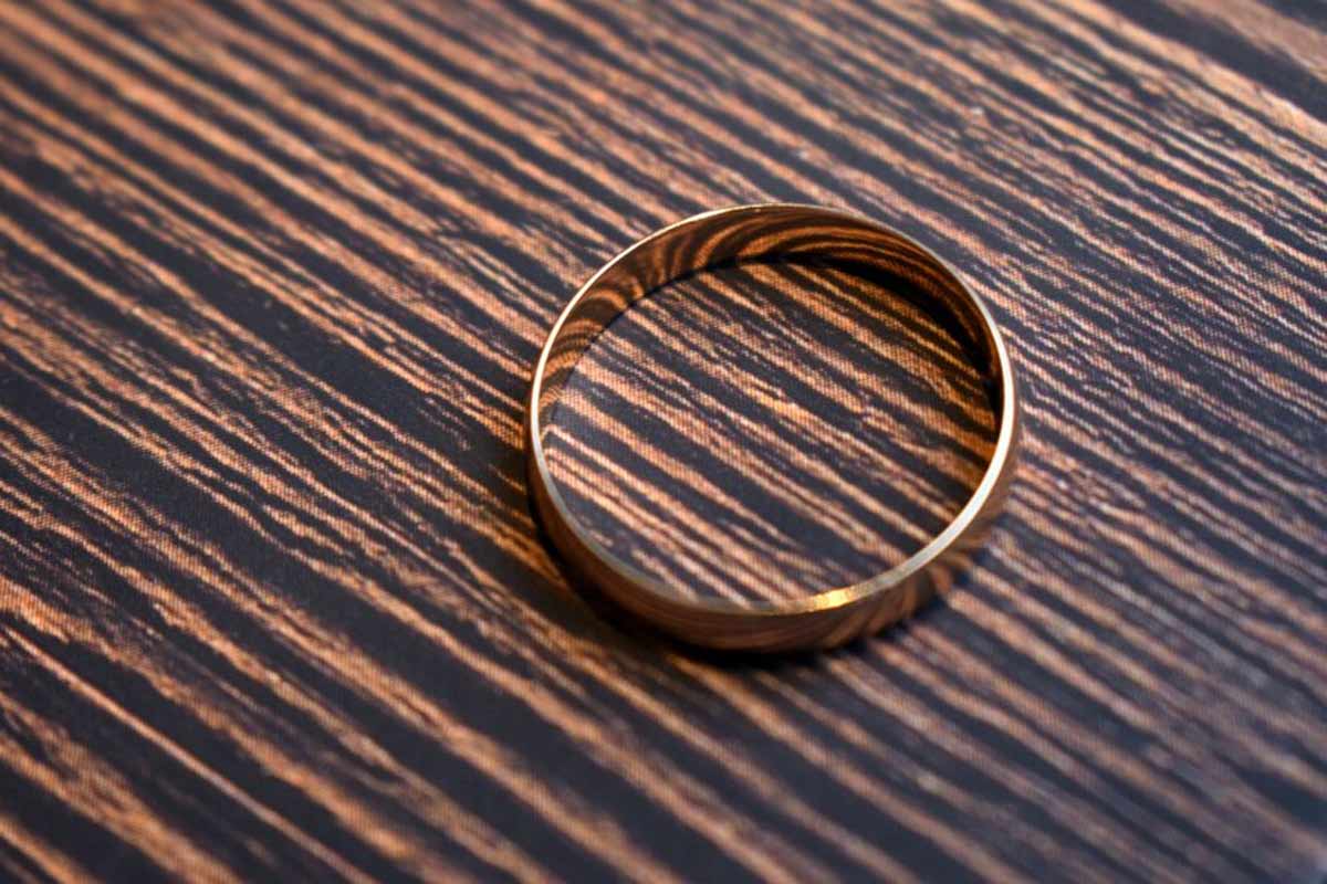 Health benefits of wearing copper ring ताँबे की अंगूठी पहनने के 7 अचूक  फायदे - YouTube