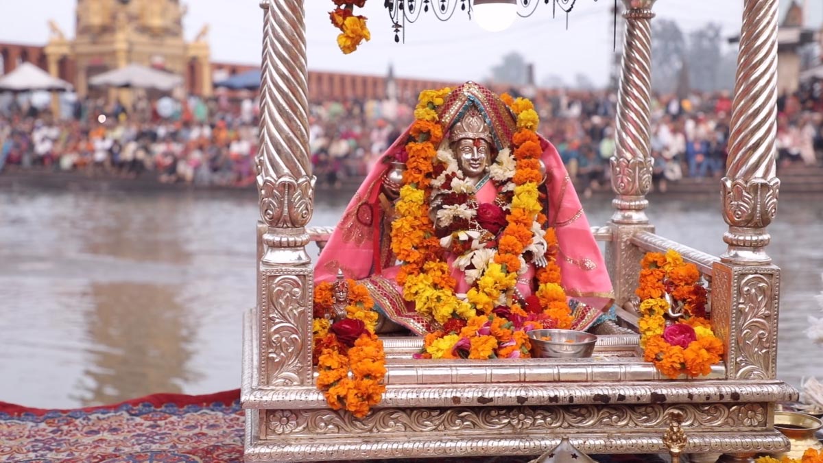 ganga saptami  par ganga snan ka mahatva