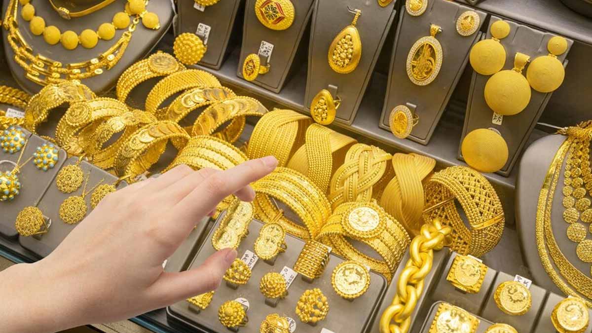 Akshaya Tritiya 2023: 1 ग्राम गोल्ड खरीदने से पहले जान लें इससे जुड़ी कुछ  जरूरी बातें | know all about 1 gram gold and things to remember before  buying it | HerZindagi