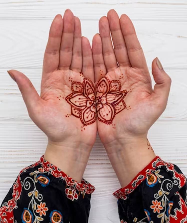 half floral mehndi design
