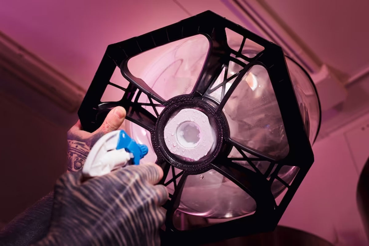 how to clean fan with broom