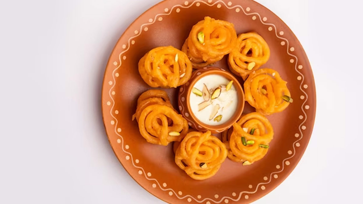 international-english-day-2023-samosas-to-jalebis-know-what-these