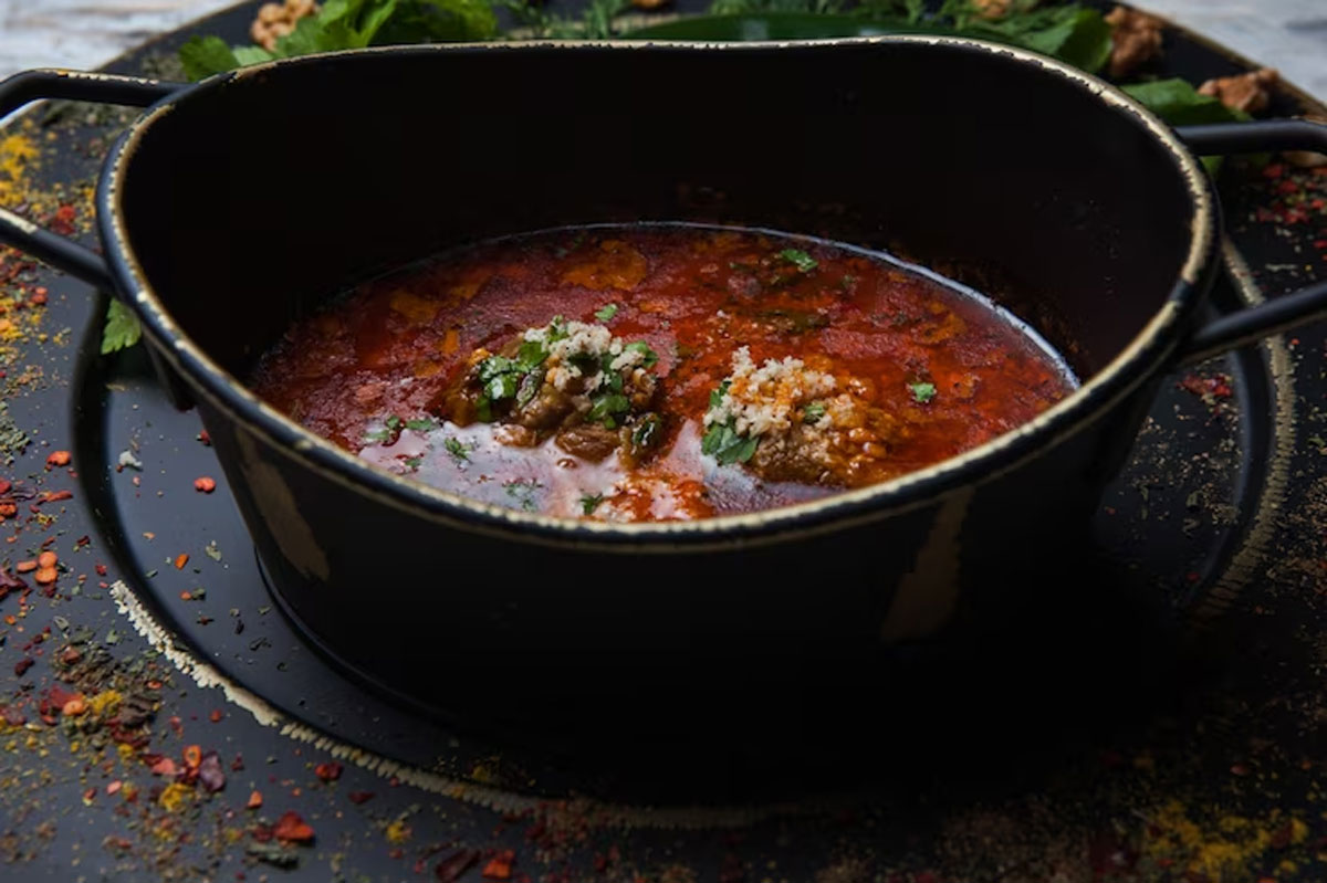 kamal kakdi kofta curry