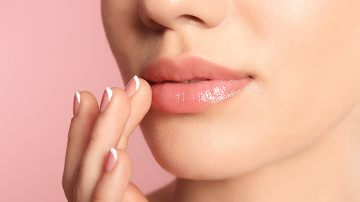Lip Care: होंठों की डेड स्किन को रिमूव करेंगे ये 3 होममेड लिप स्क्रब |  easiest homemade scrub for dry lips | HerZindagi