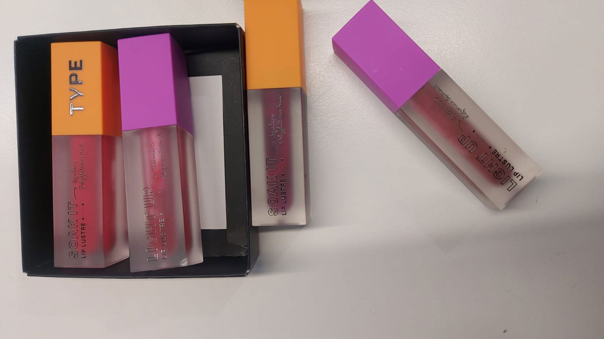 lip lustre type beauty