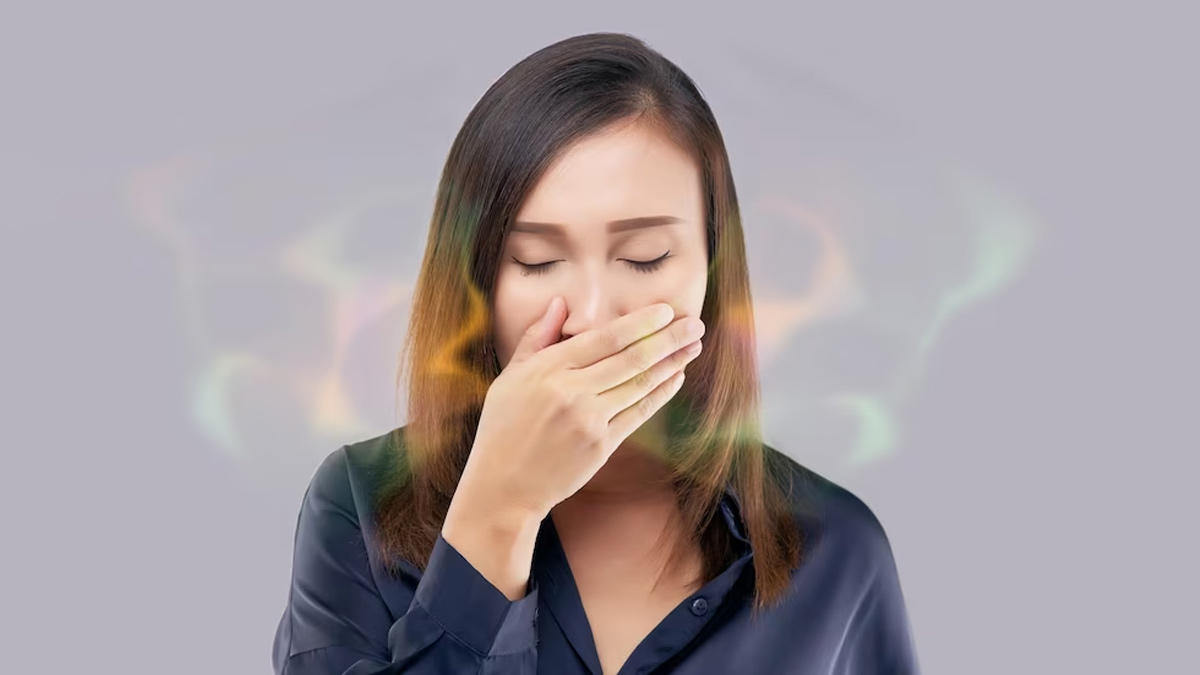 प्रेग्‍नेंसी में बदल गया है मुंह का स्‍वाद और आती है तेज स्‍मेल? जानें