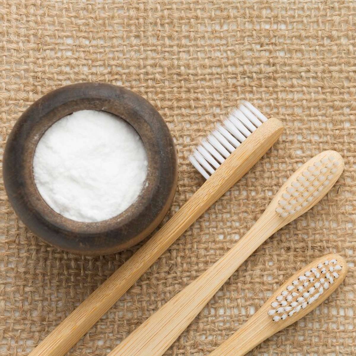 Tooth powder using hacks