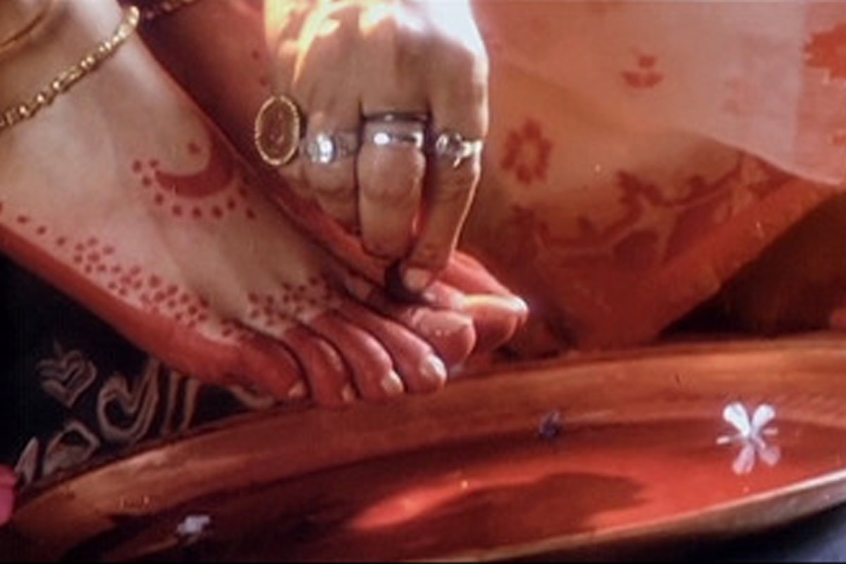 alta significance in bengali culture