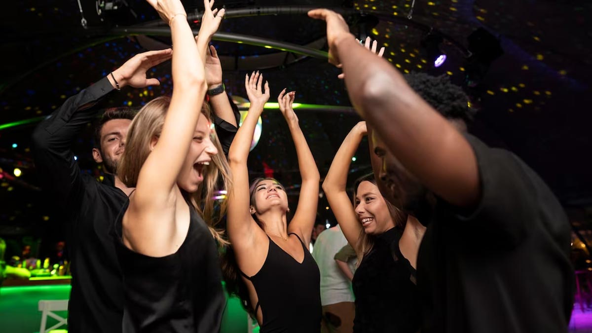 clubs in gurgaon for friendship day