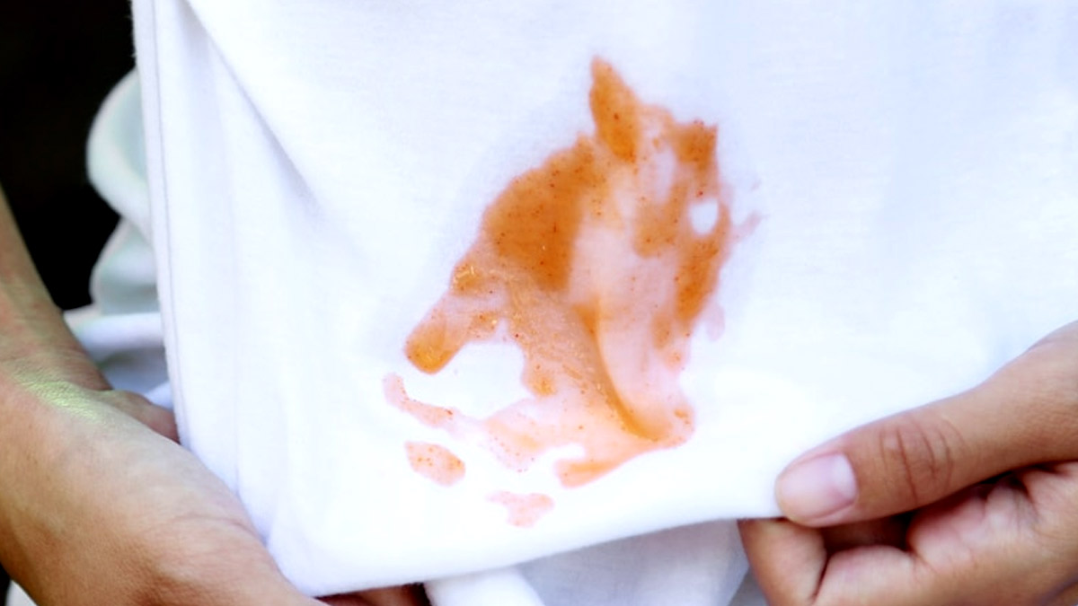 how to clean stain with shampoo