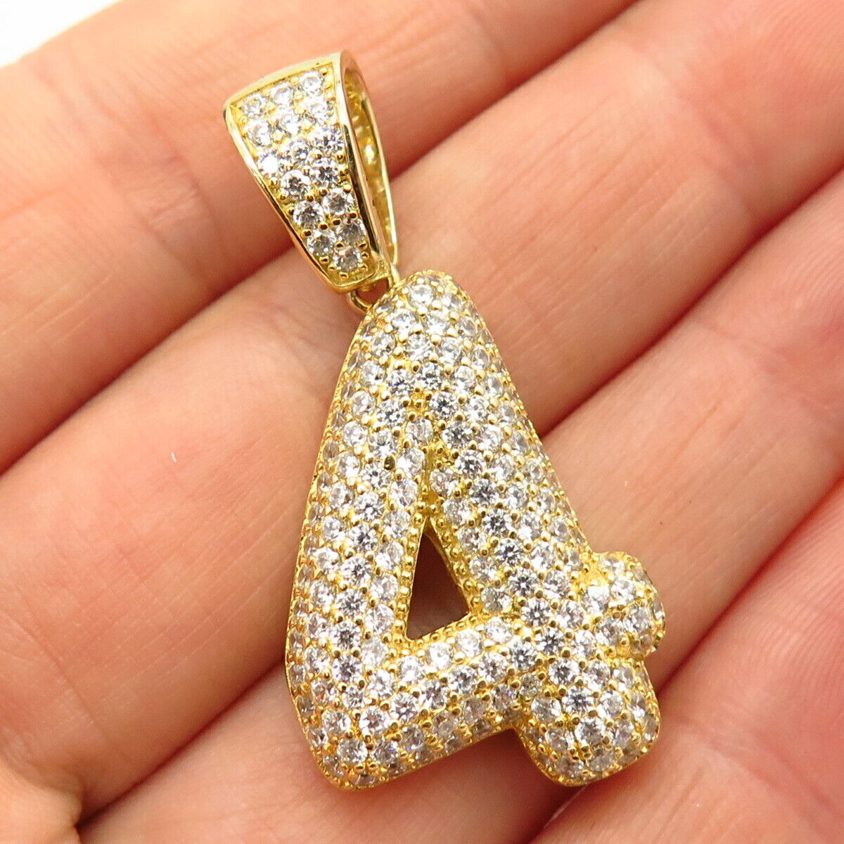 job of number four people in hindi