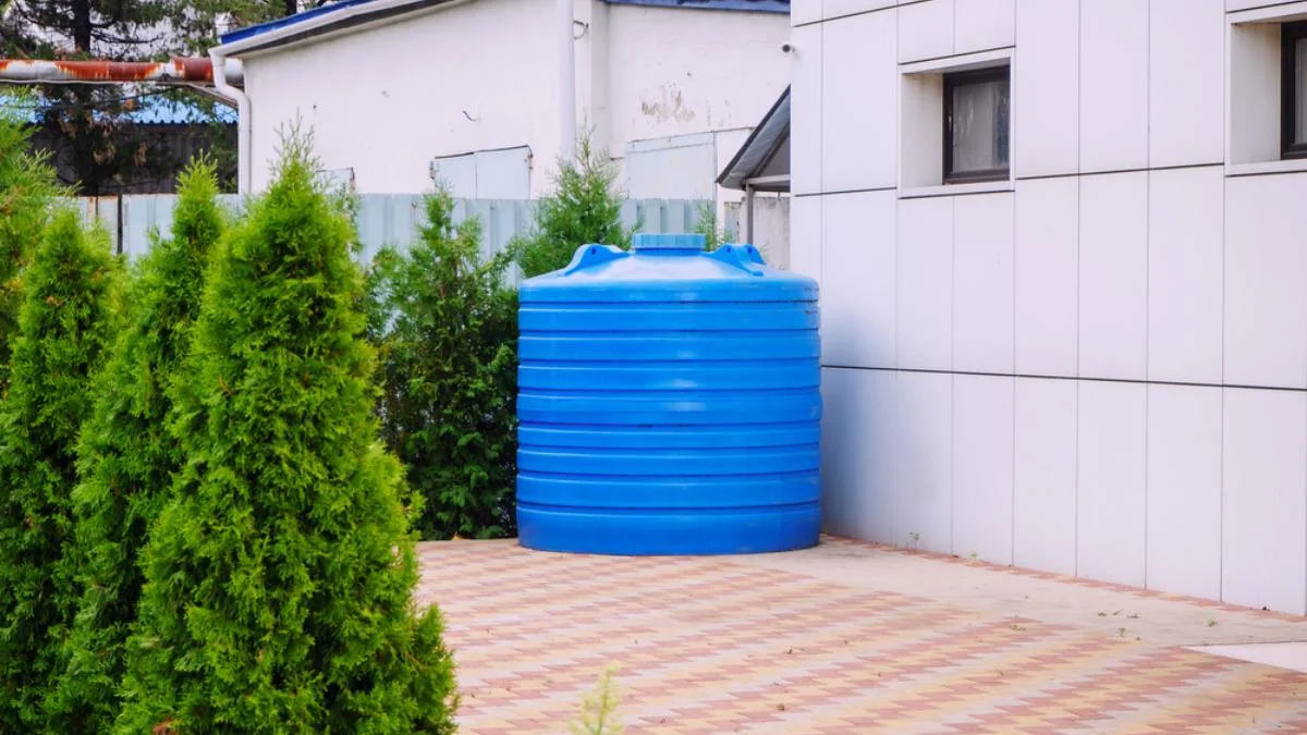 keep in mind while cleaning the water tank