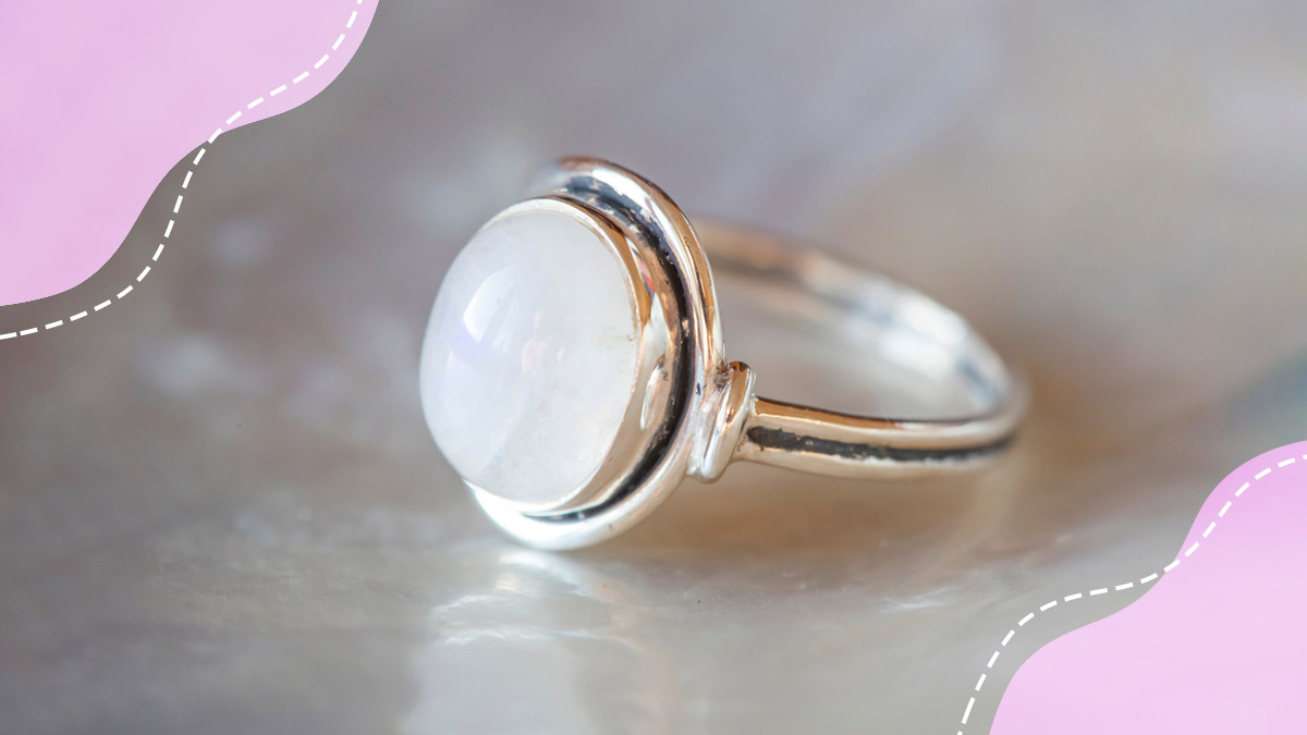 Ring with white Freshwater Pearl - RINGS - SHOP ⌄