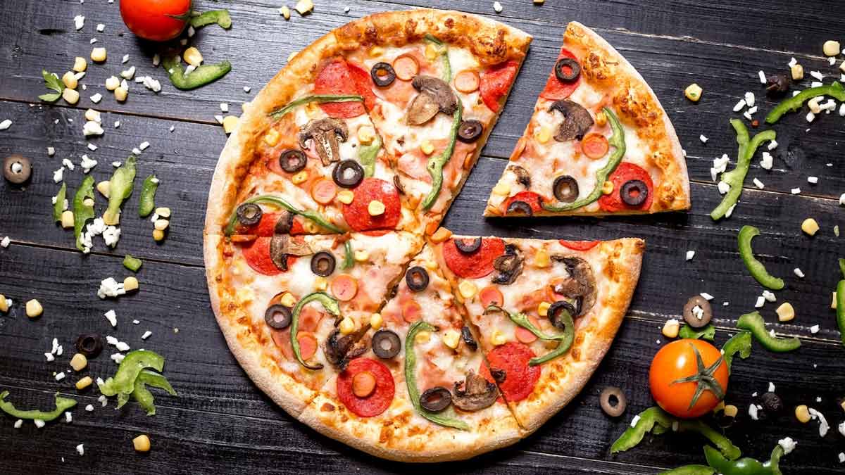 5 Pizzerias In Mumbai That Promise A Cheesy Treat 