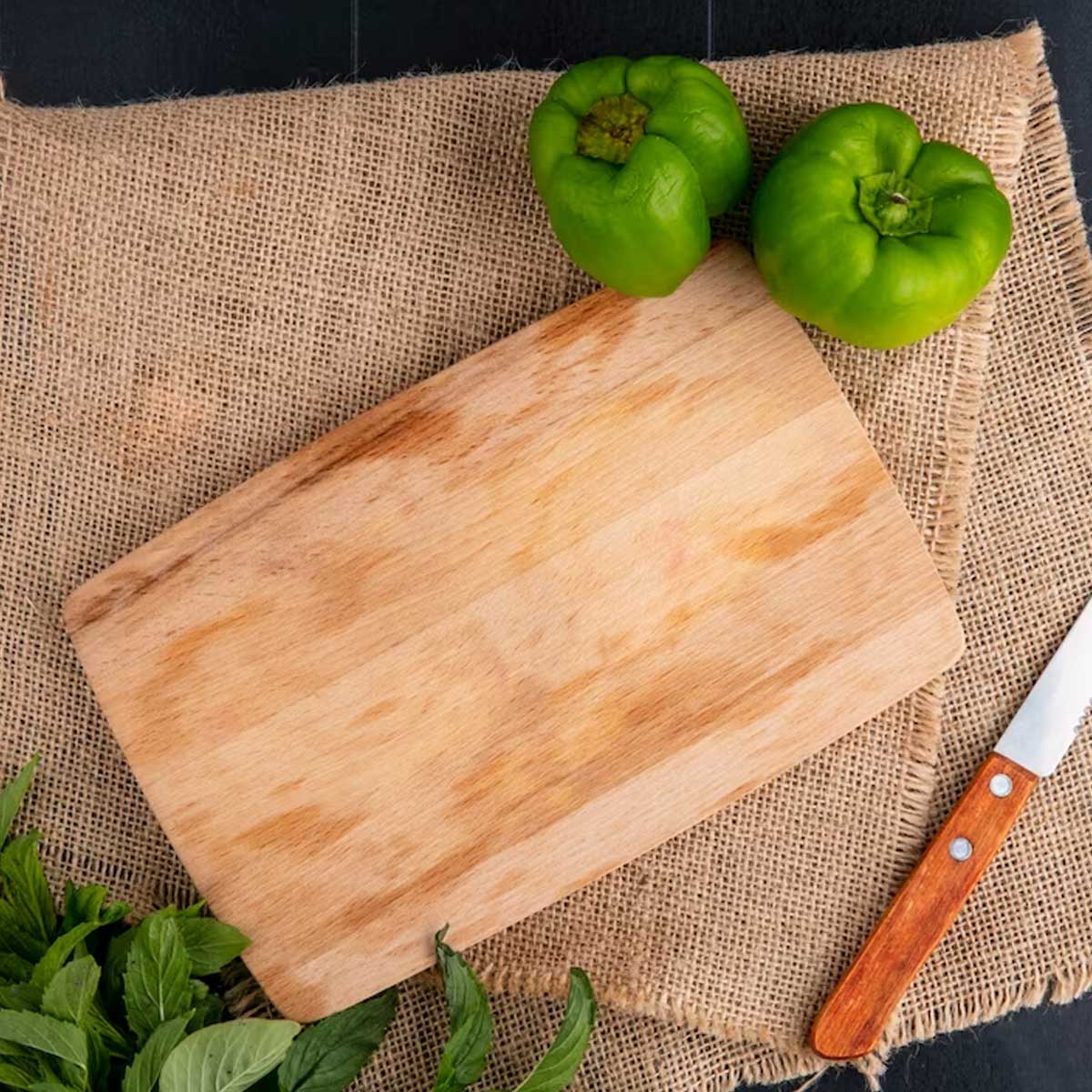 tea leaves can clean chopping board