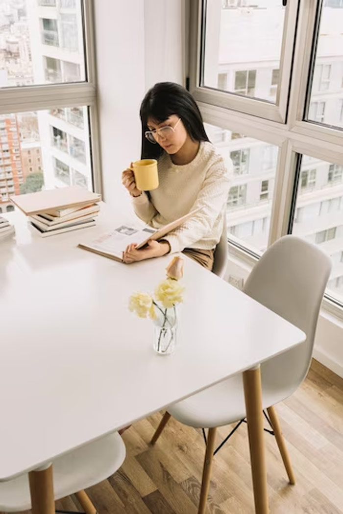 things not to keep on dining table