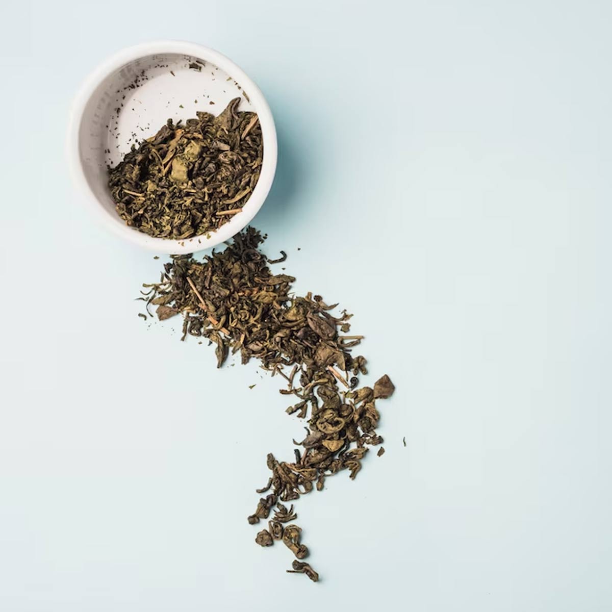 use tea leaves for salad seasoning