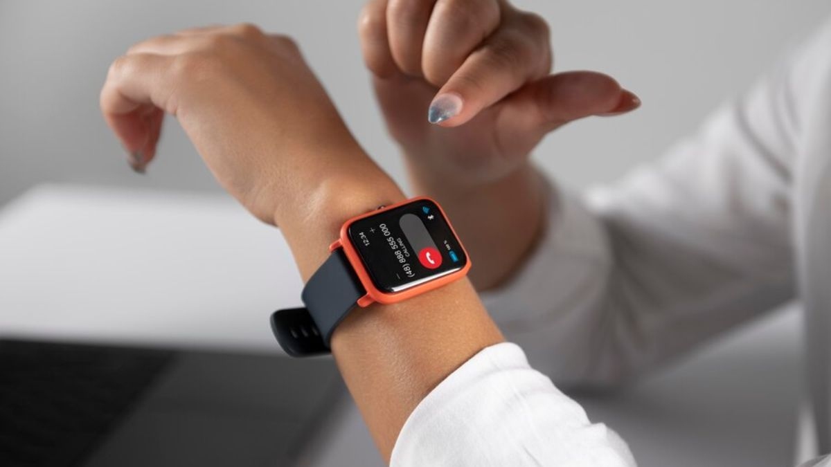Top Smartwatches Under 10000: 10 हजार वाले तगड़े स्मार्टवॉच