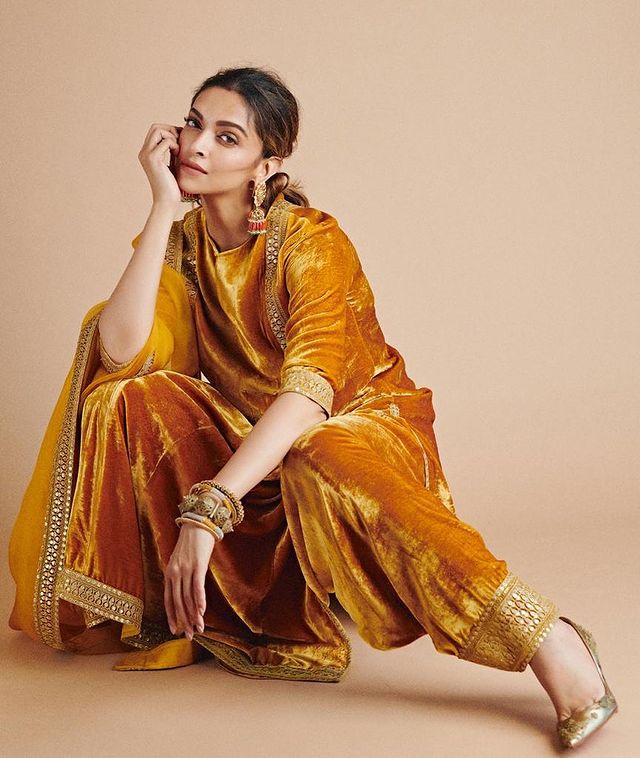 Deepika Padukone Golden Velvet Kurta Set