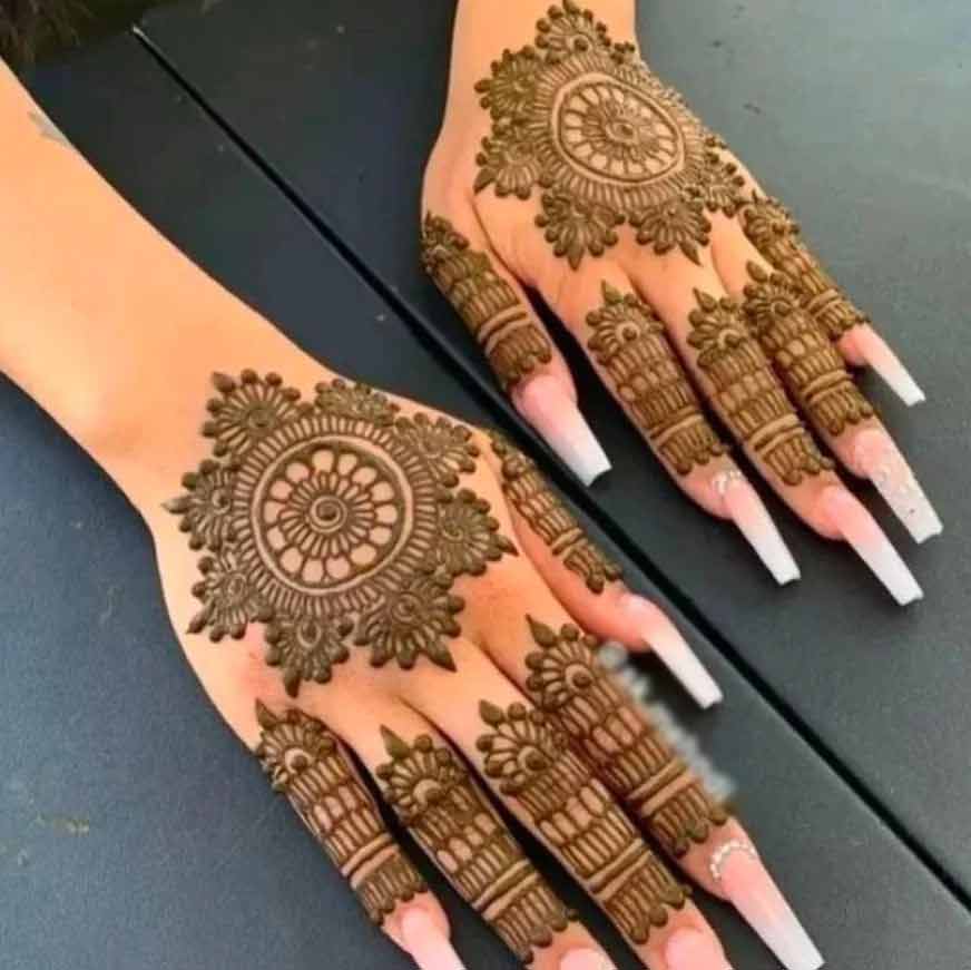 8 Easy and Beautiful Arabic Mehndi Design for Wedding Season