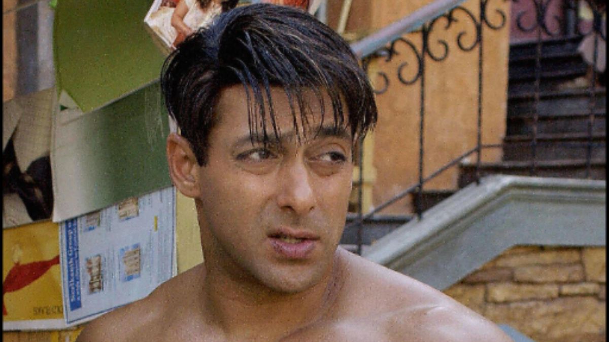 Salman Khan Ka New Hairstyle: सलमान खान के नए 'हेयरस्टाइल' ने फैंस को किया  हैरान, लुक हो रहा वायरल... | Salman Khan Ka New Hairstyle: Salman Khan's  new 'hairstyle' surprised the fans,