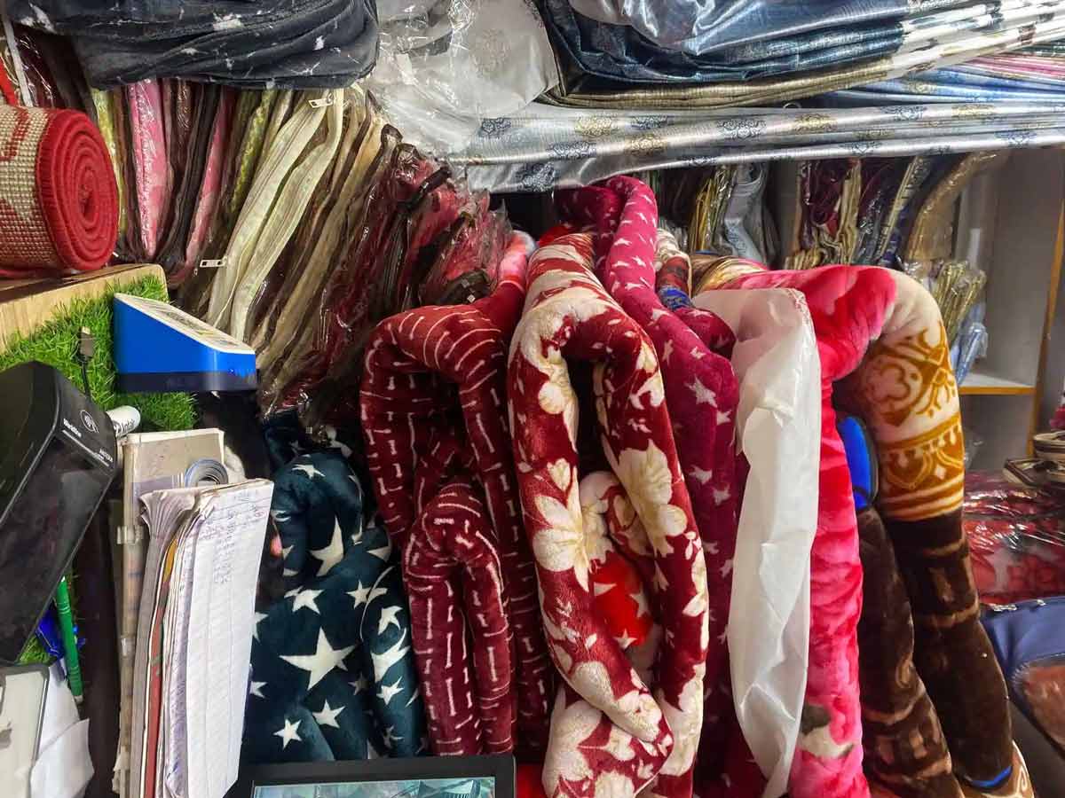 सस्ते में ब्लैंकेट और गद्दे खरीदने के लिए बेस्ट हैं दिल्ली के ये