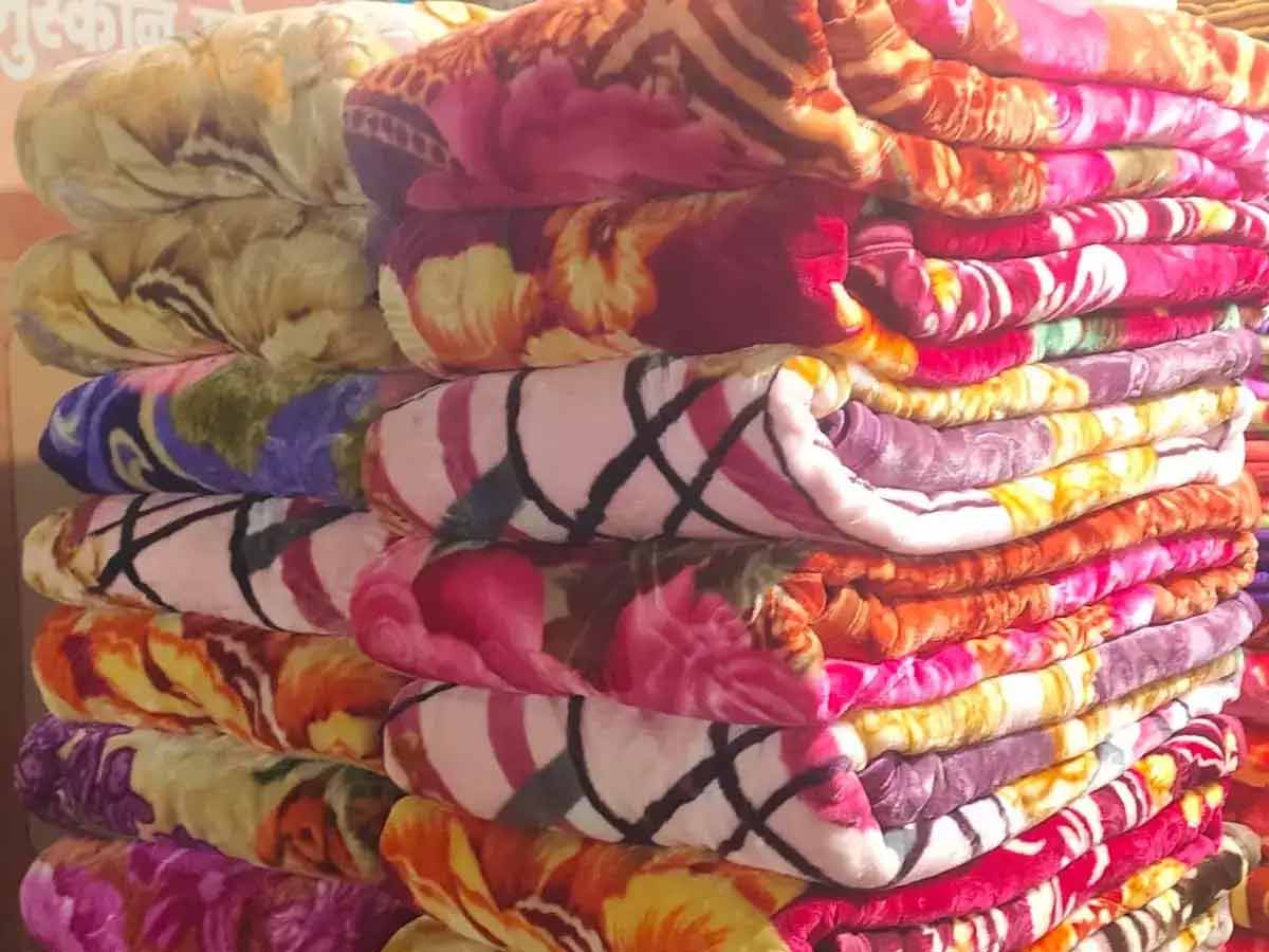 सस्ते में ब्लैंकेट और गद्दे खरीदने के लिए बेस्ट हैं दिल्ली के ये