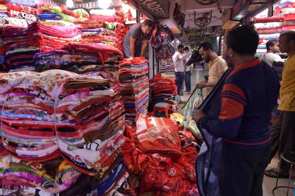 सस्ते में ब्लैंकेट और गद्दे खरीदने के लिए बेस्ट हैं दिल्ली के ये