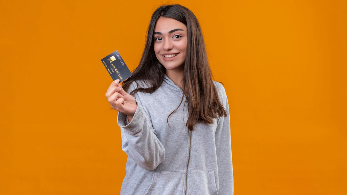 Financial Freedom: Why It Is Beneficial For Women To Own A Credit Card