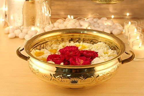 decorate puja flowers in house