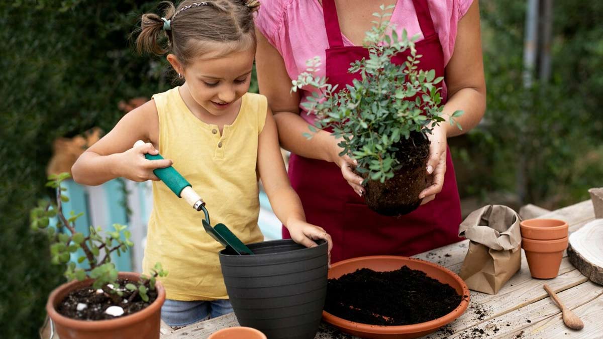 DIY Gardening: 5 Child-Friendly Tools You Must Have At Home 
