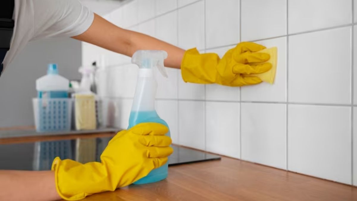 How To Clean Dirty Tiles