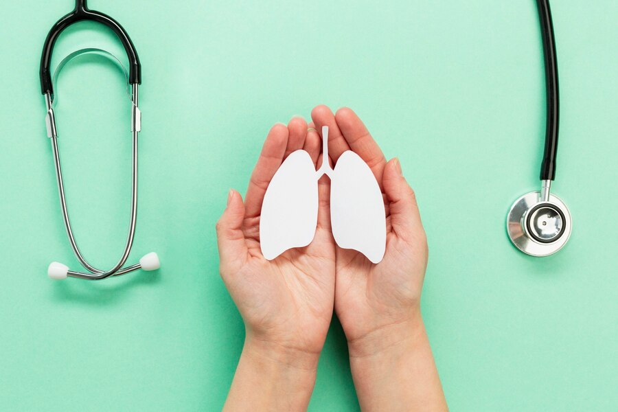 hands with lungs shape  