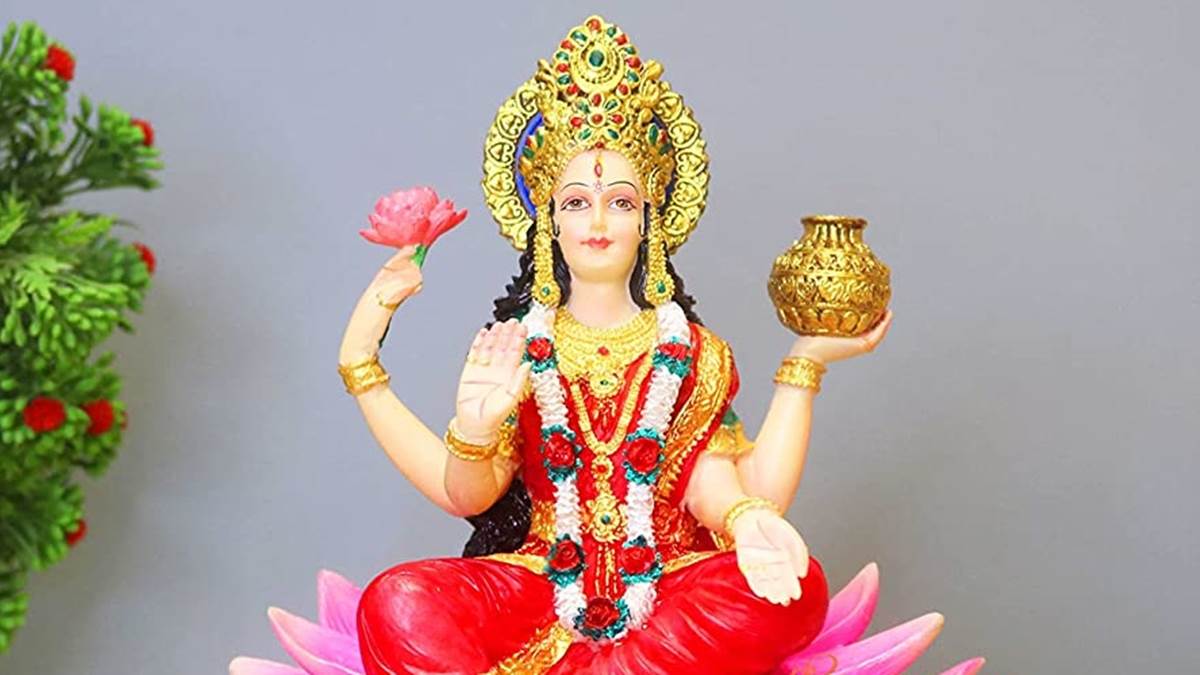 how many lakshmi idol can be kept at home in hindi